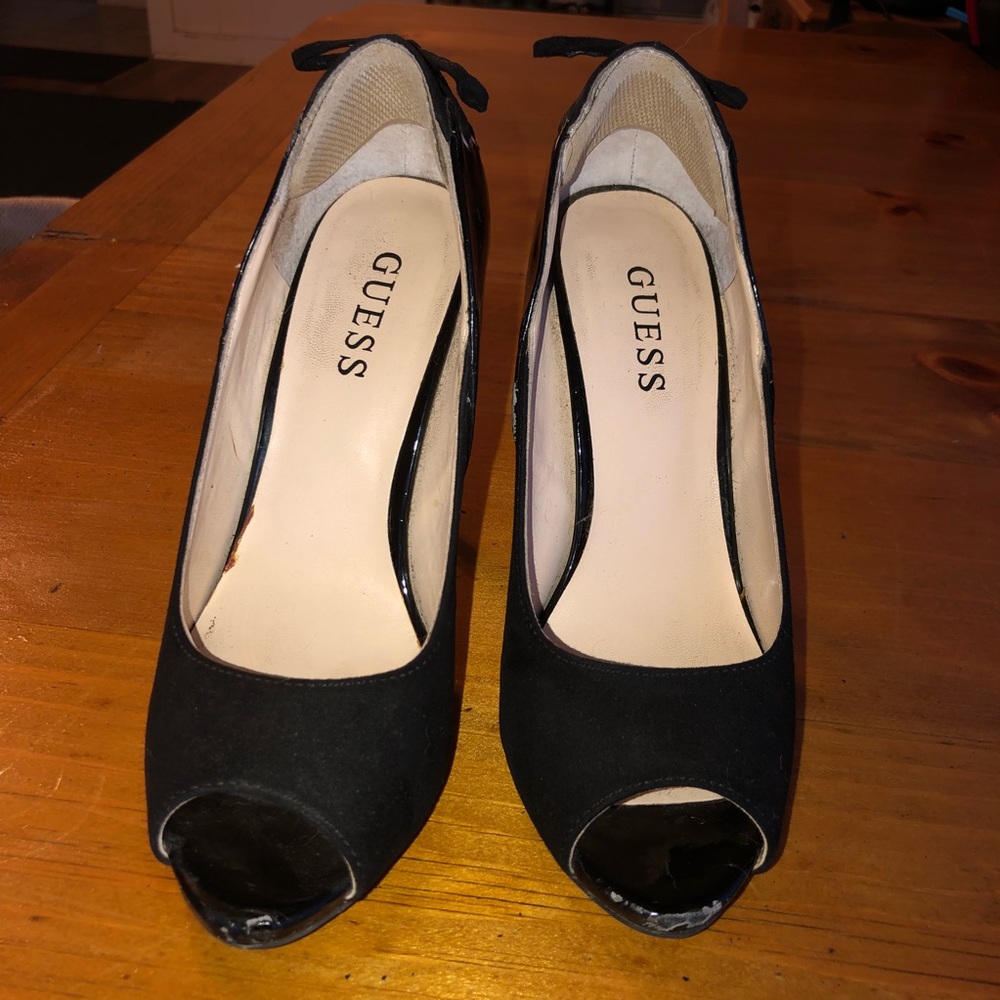 EUC Guess Heels